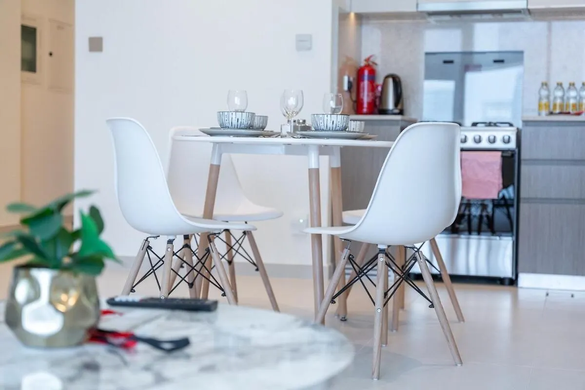 Posh 2-Bedroom Flat In The Heart Of Downtown, Dubai! Birleşik Arap Emirlikleri