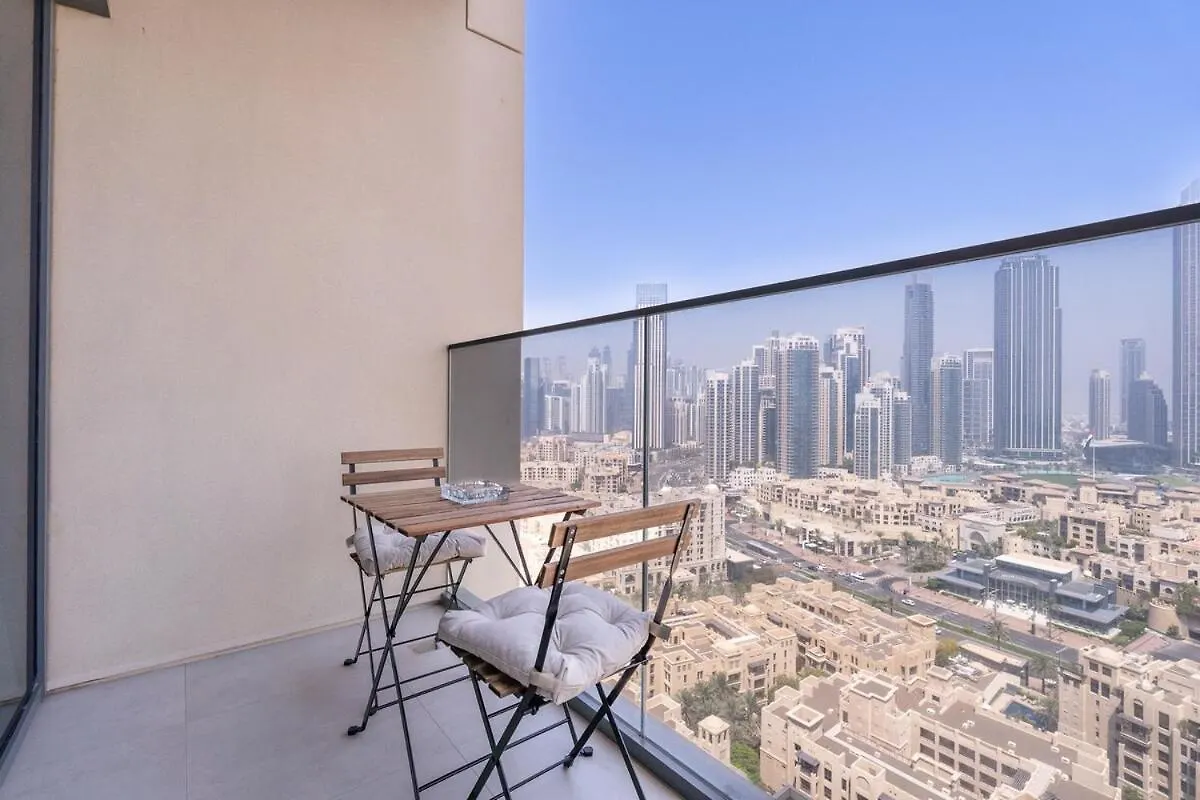 Posh 2-Bedroom Flat In The Heart Of Downtown, Dubai! United Arab Emirates